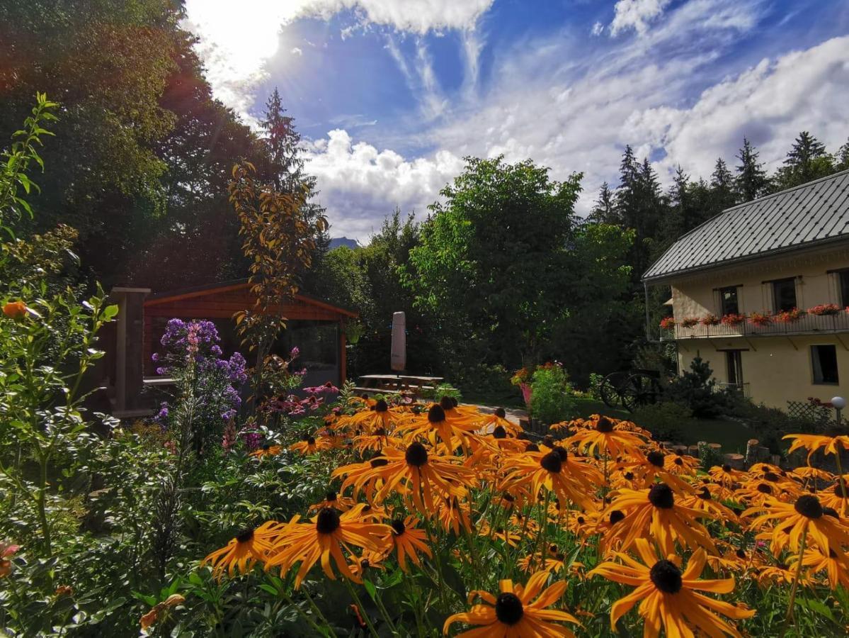 Le Moulin Des Olirics Chalet